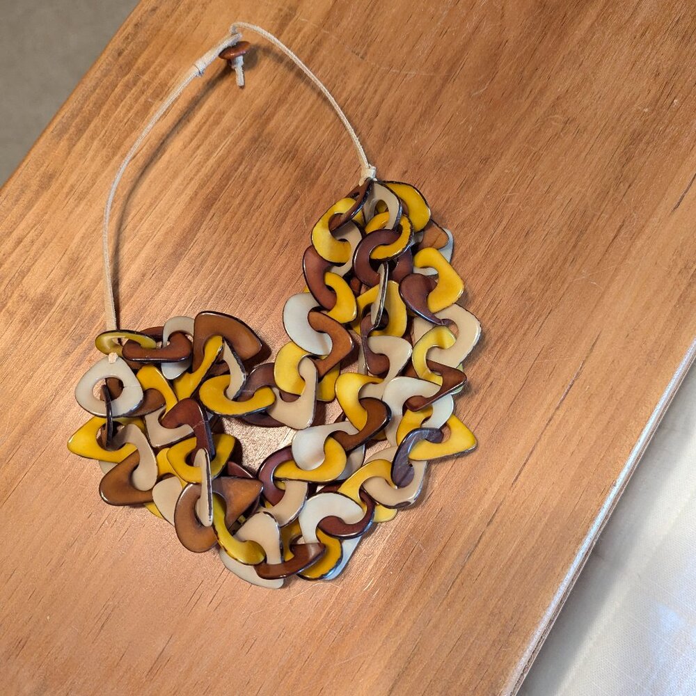 Statement necklace